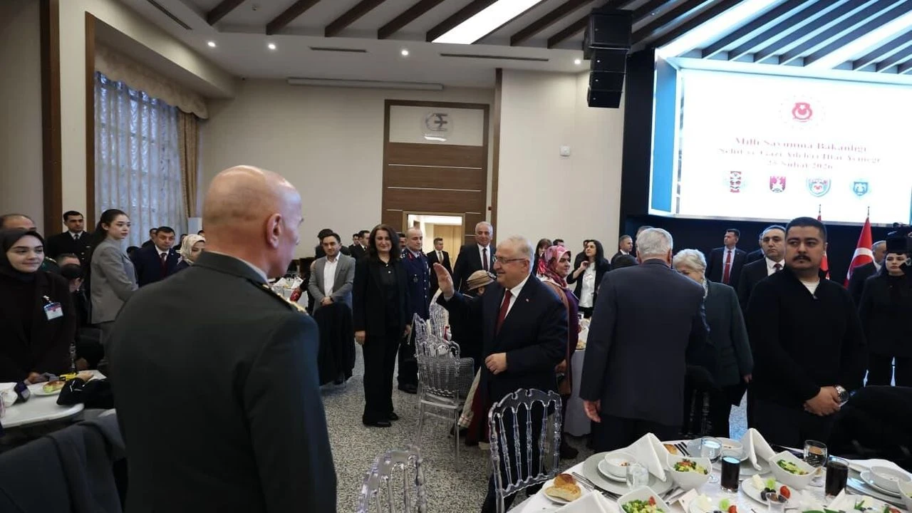 Bakan Güler, Şehit ve Gazi Aileleriyle İftarda Buluştu