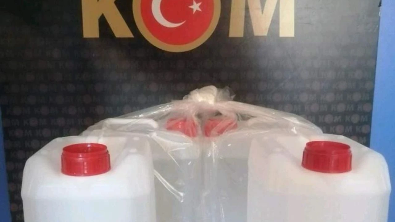 Adana’da kaçak alkol operasyonu: 1865 litre etil alkol ele geçirildi