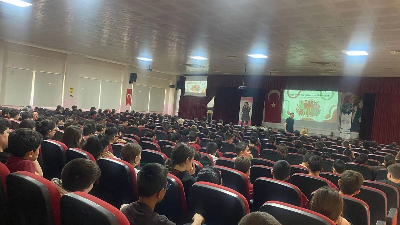 İBTÜ’den 26 Okulda Bilim Söyleşileri Projesi