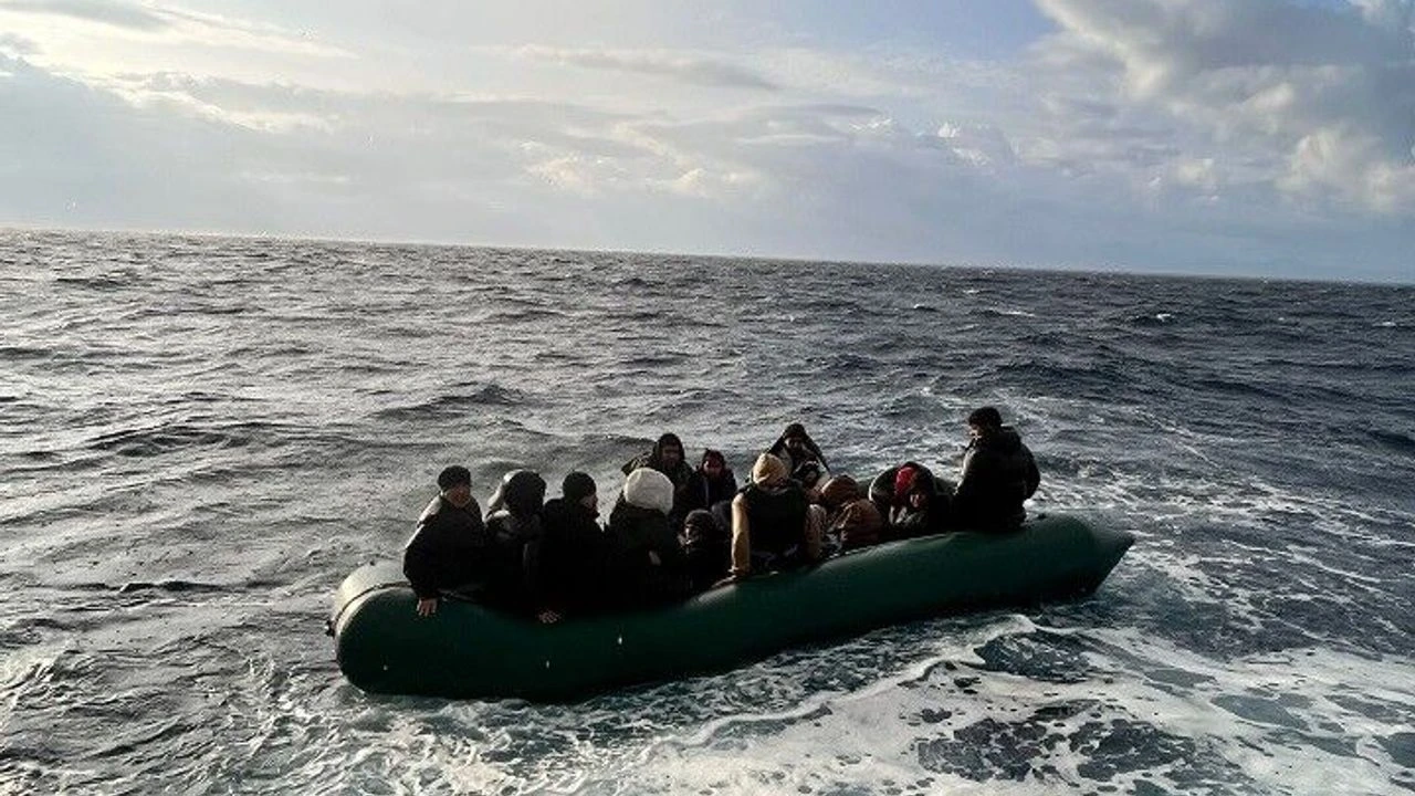 Yunan Unsurlarınca Geri İtildiği Belirtilen Göçmenler Didim Açıklarında Kurtarıldı