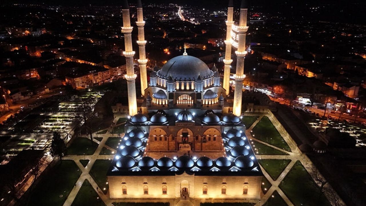 4 Yıllık Restorasyon Tamamlandı: Selimiye Camisi Yeniden İbadete Açıldı