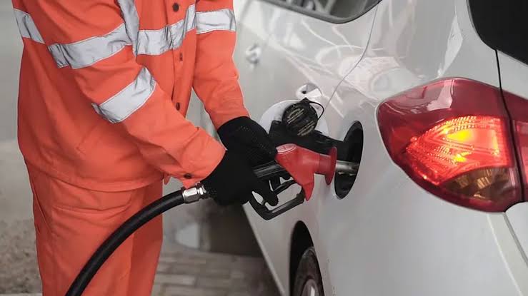 Petrol Geriledi, Motorine İndirim Geldi