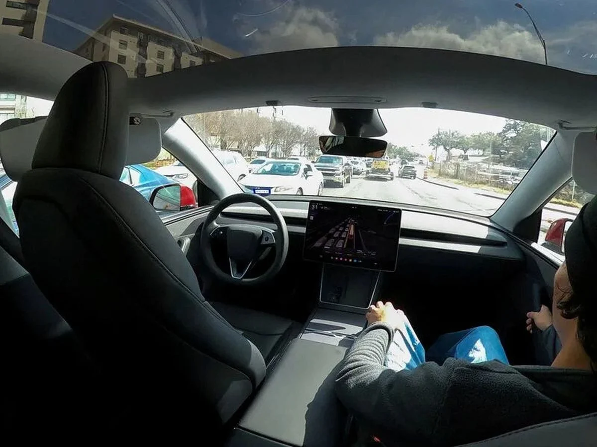 Tesla, Robotaksi Filosundaki Yavaşlamanın Etkilerini Açıkladı